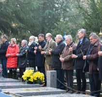 Торжественная панихида Галлиполийцев в Русском кладбище в Sainte-Geneviève-des-Bois в субботу 23 ноября 2019 г.