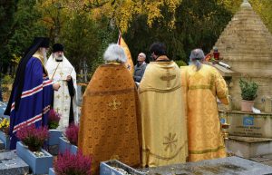 Торжественная панихида Галлиполийцев в Русском кладбище в Sainte-Geneviève-des-Bois в субботу 23 ноября 2019 г.