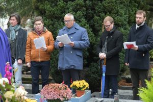 Panikhida solennelle en mémoire des soldats et officiers des Armées Blanches, organisée par l'Union des Descendants des Gallipoliens, concélébrée par Mgr Michel de Genève et Mgr Nestor de Chersonèse, le samedi 24 novembre 2018 à 15 heures au Cimetière Russe de Sainte-Geneviève-des-Bois.