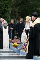 Panikhida solennelle en mémoire des soldats et officiers des Armées Blanches, organisée par l'Union des Descendants des Gallipoliens, concélébrée par Mgr Michel de Genève et Mgr Nestor de Chersonèse, le samedi 24 novembre 2018 à 15 heures au Cimetière Russe de Sainte-Geneviève-des-Bois.