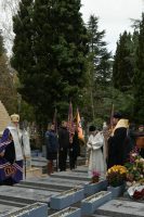 Panikhida solennelle en mémoire des soldats et officiers des Armées Blanches, organisée par l'Union des Descendants des Gallipoliens, concélébrée par Mgr Michel de Genève et Mgr Nestor de Chersonèse, le samedi 24 novembre 2018 à 15 heures au Cimetière Russe de Sainte-Geneviève-des-Bois.