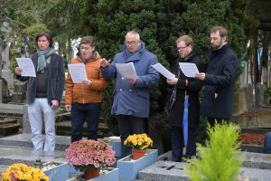 Panikhida solennelle en mémoire des soldats et officiers des Armées Blanches, organisée par l'Union des Descendants des Gallipoliens, concélébrée par Mgr Michel de Genève et Mgr Nestor de Chersonèse, le samedi 24 novembre 2018 à 15 heures au Cimetière Russe de Sainte-Geneviève-des-Bois.