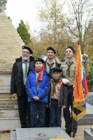 Panikhida solennelle en mémoire des soldats et officiers des Armées Blanches, organisée par l'Union des Descendants des Gallipoliens, concélébrée par Mgr Michel de Genève et Mgr Nestor de Chersonèse, le samedi 24 novembre 2018 à 15 heures au Cimetière Russe de Sainte-Geneviève-des-Bois.