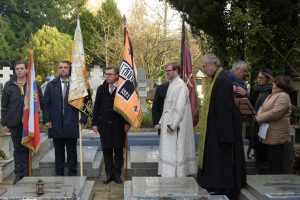 Panikhida solennelle en mémoire des soldats et officiers des Anrées Blanches en exil à Gallipoli, le samedi 25 novembre 2017 au Cimetière Russe de Sainte-Geneviève-des-Bois.