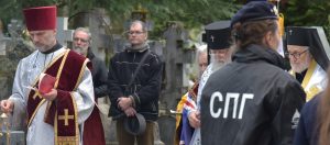 Panikhida solennelle en mémoire des soldats et officiers des Anrées Blanches en exil à Gallipoli, le samedi 25 novembre 2017 au Cimetière Russe de Sainte-Geneviève-des-Bois.
