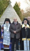 Panikhida solennelle en mémoire des soldats et officiers des Anrées Blanches en exil à Gallipoli, le samedi 25 novembre 2017 au Cimetière Russe de Sainte-Geneviève-des-Bois.
