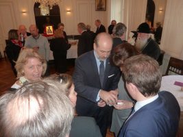 114_20141203_1045087533