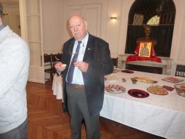 122_20141203_1576423823