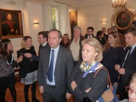 129_20141203_1891446399