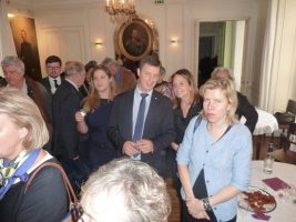 130_20141203_1047011434