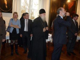 150_20141203_1202395663