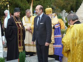 71_20141203_1208081228